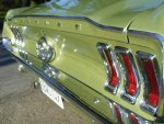 Classic_Car_mustang_fastback_green_03_2008_032_1280x960.jpg